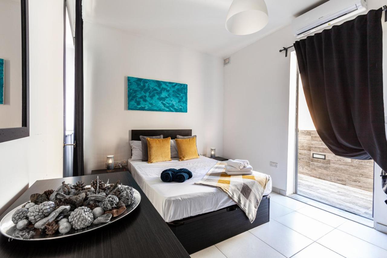 Z4 - Seafront Apartment 圣保罗湾城 外观 照片